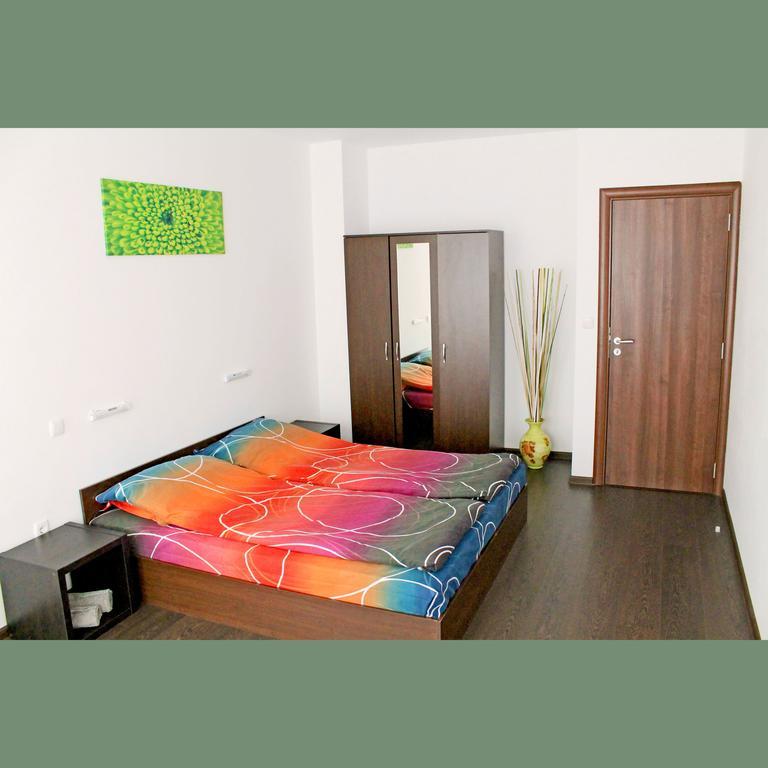 Flora Apartment Centrum Sofia Zewnętrze zdjęcie